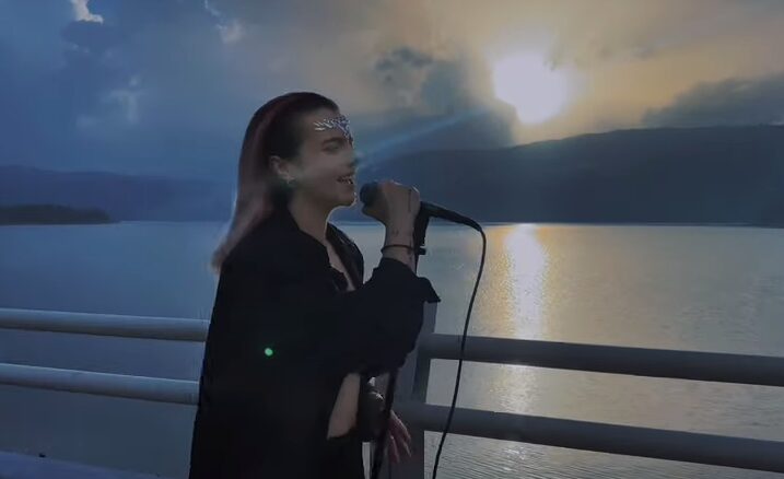 (Видео) Најтешките моменти од својот живот ги преточи во песна -„Херој“ e новата песна на Тамара Волческа