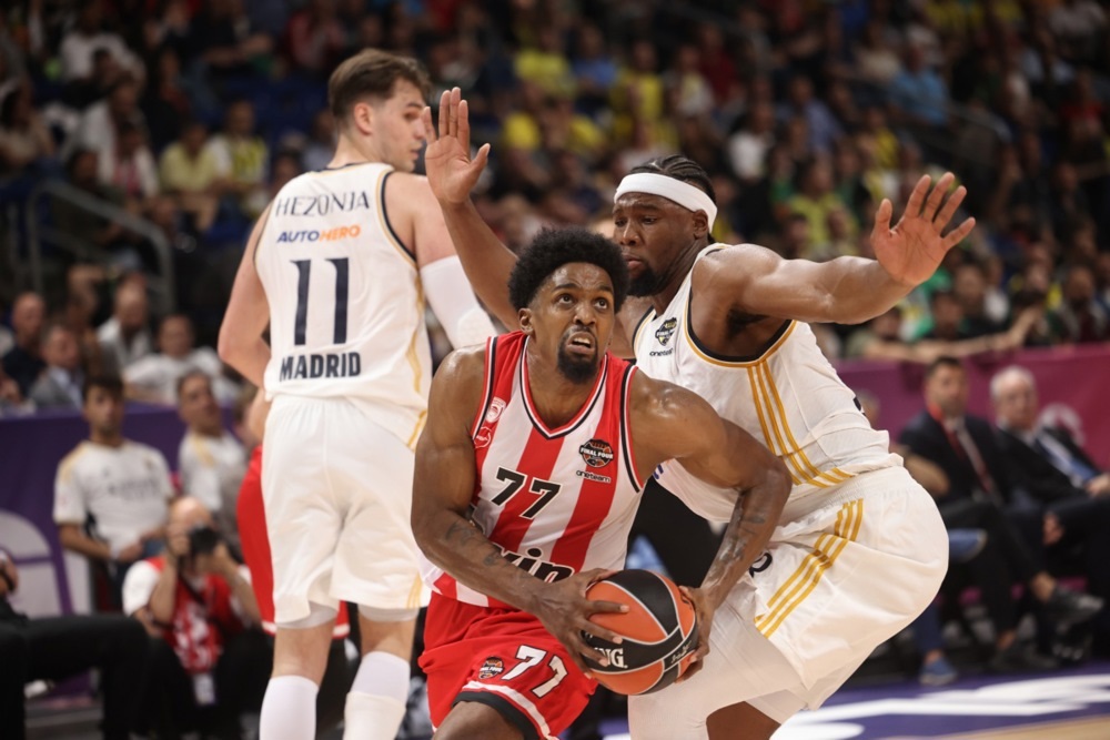 Реал го прегази Олимпијакос, ќе ја брани титулата против Панатинаикос