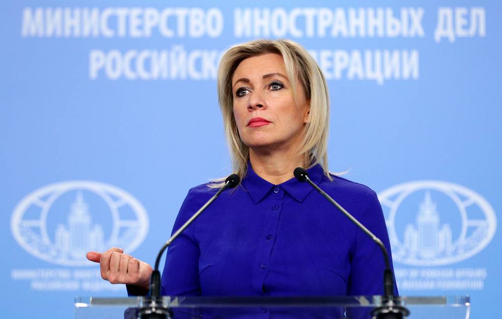 Захарова: НАТО ја снабдува Приштина со оружје за да создаде своја „армија“