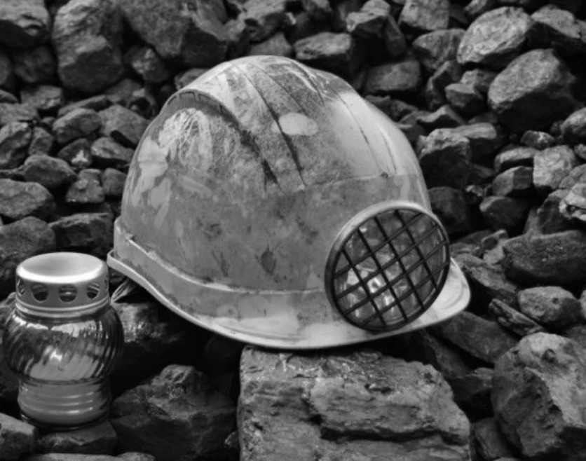 Најмалку 22 рудари загинаа откако се урна рудник во јужниот дел на Мали