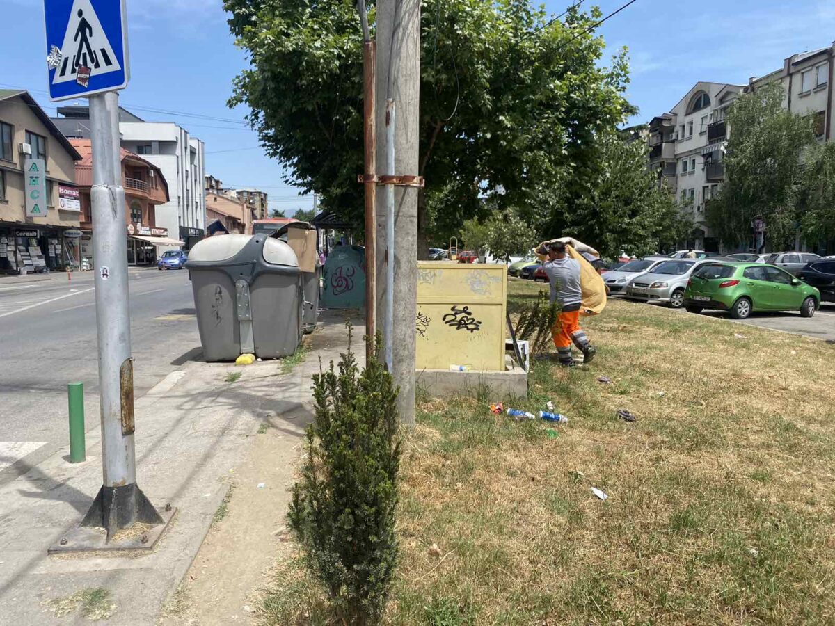 Отстранета обемна дива депонија на улицата Московска во Карпош