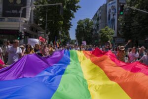 Посебен режим на сообраќај во Скопје в сабота поради „Парадата на гордоста“