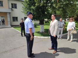 Филков во посета на КПУ Идризово: Состојбата во затворите е алармантна