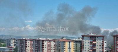 (Фото) Пожар во Ново Лисиче, црн чад се шири низ целата населба