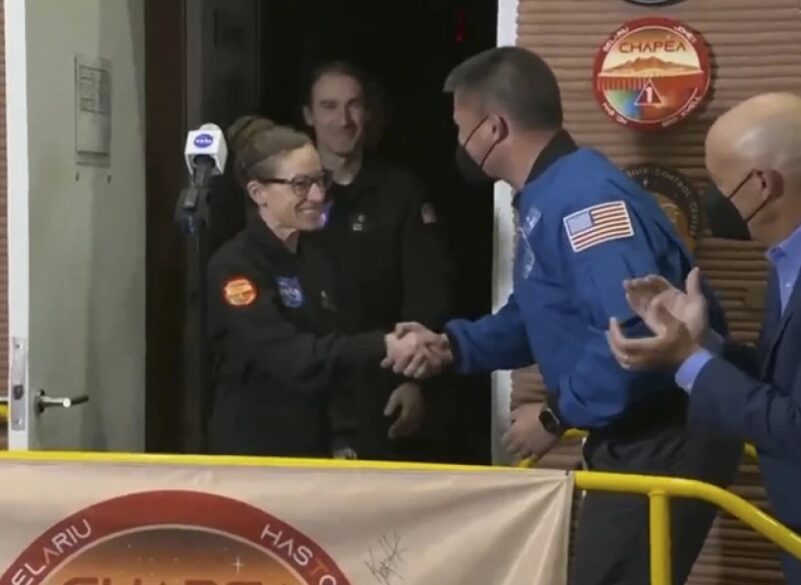 Волонтерите на НАСА ја завршија мисијата да симулираат живот на Марс по повеќе од една година