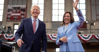 Камала Харис во прва изјава по повлекувањето на Бајден вели дека “ќе ја заработи и ќе ја освои“ демократската номинација