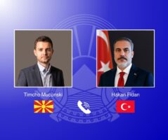 Муцунски му се заблагодари на турскиот министер за надворешни работи за укажаната помош за справувањето со пожарите во земјава
