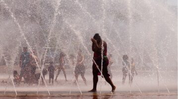 Рекордни температури во САД, почина тинејџер: „Се шири екстремен топлотен бран“