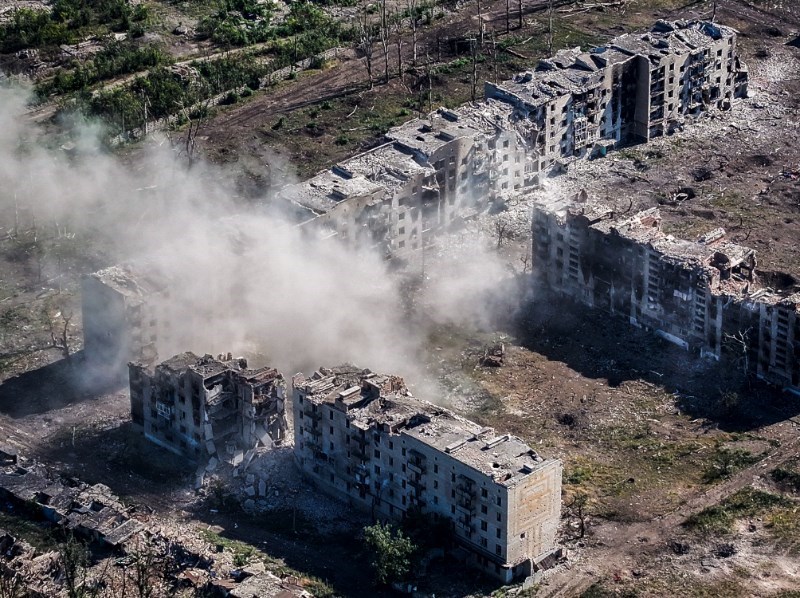 Украинците се повлекоа од дел на Часив Јар, објавени фотографии од опустошениот град