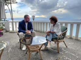 Средба Тошковски-Сиљановска-Давкова: Одличната координација помеѓу полицијата и армијата во гасењето на пожарите спречи многу поголеми штети