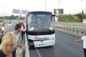 Автобус со српски туристи доживеа несреќа во Турција