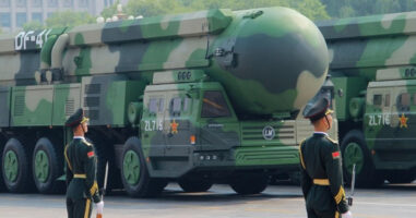 (Видео) По 44 години Кина лансираше интерконтинентална балистичка ракета во меѓународни води