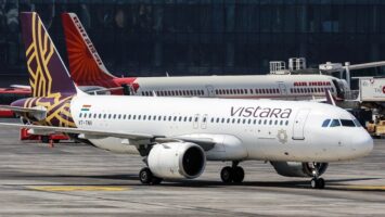 Патнички авион од Индија принудно слета во Турција поради закана за бомба