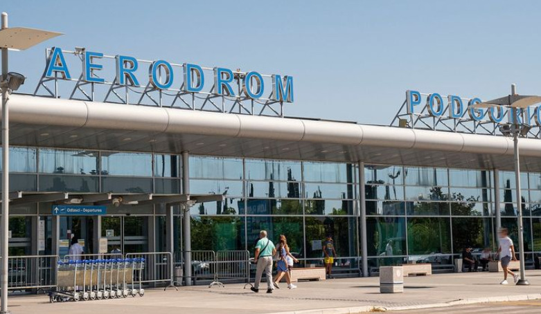 Пилот пријавил дека во авионот има бомба: принудно слетал на аеродромот во Подгорица