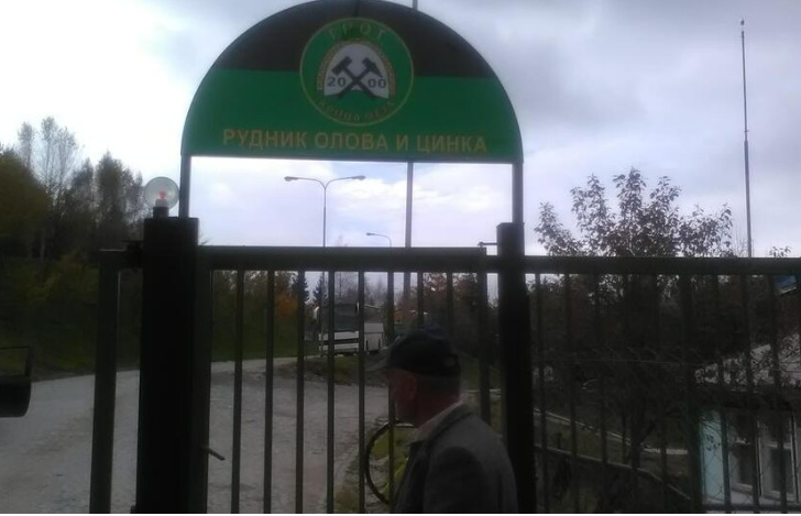 Работник во рудник во Врање падна во јама длабока 6 киломентри, потрагата по него сѐ уште трае