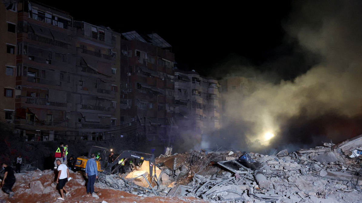 (Фото+видео) Израел изврши огромни напади врз Бејрут – има загинати и повредени