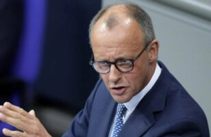Фридрих Мерц, кандидат на ЦДУ за канцелар на Германија на изборите во 2025 година, пишуваат медиуми