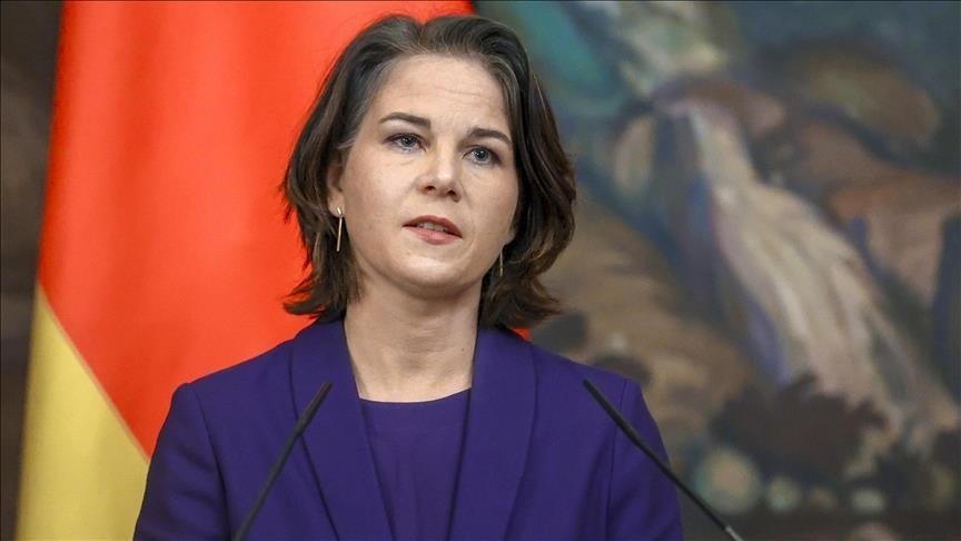 Бербок не исклучува можност дека Украина со германско оружје ќе напаѓа воени објекти во Русија