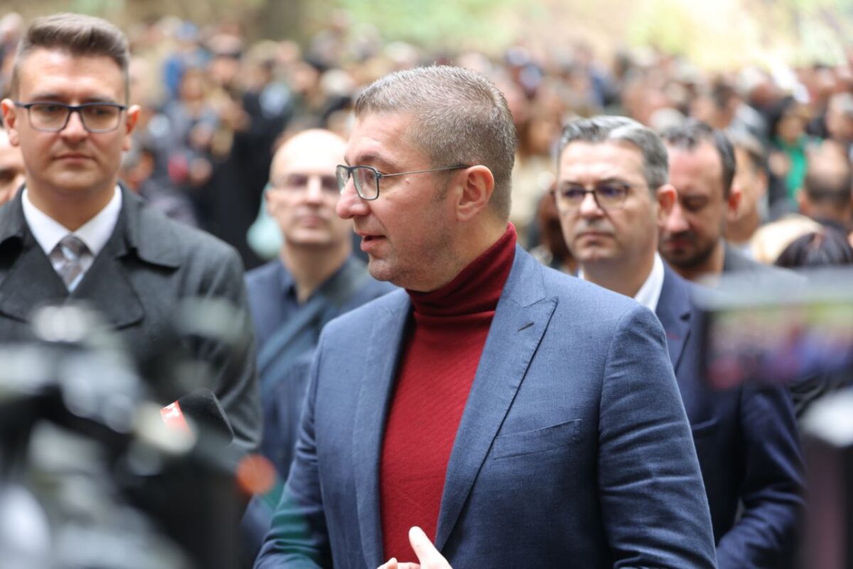 Мицкоски: Зголемување на платите во образованието подразбира повисоки плати за сите вработени, наставници, професори и технички персонал