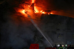 Најмалку 18 повредени во експлозија на резервоар со нафта во Венецуела: избувна пожар по удар на гром