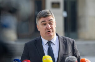 Претседателот на Хрватска изрази загриженост за можен израелски напад врз Иран