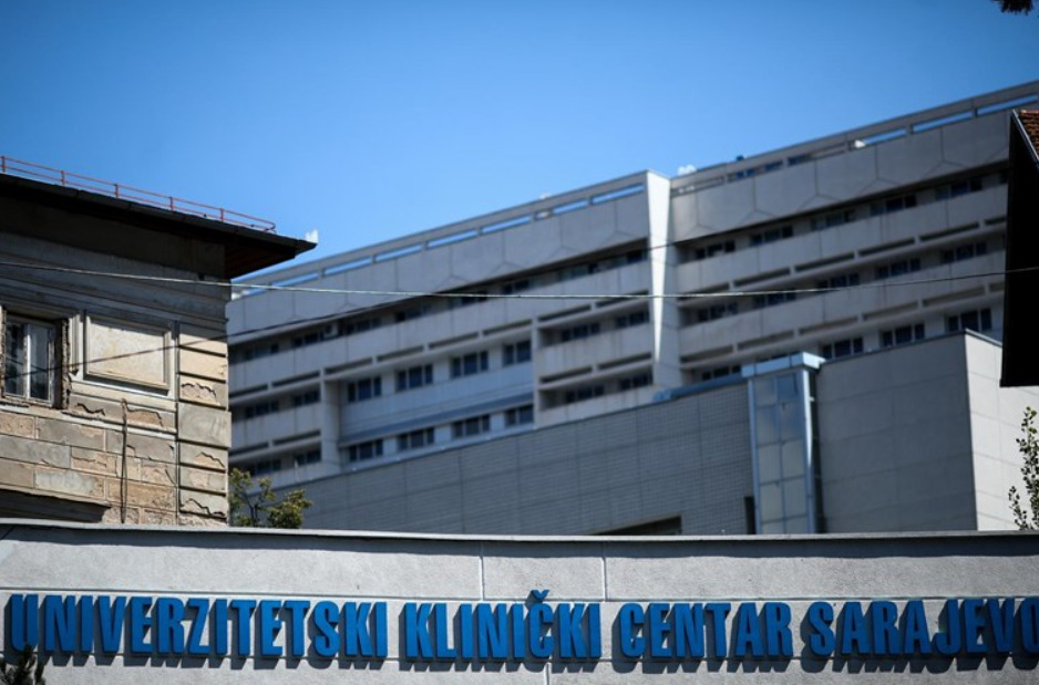 Се огласи Клиничкиот центар во Сараево за смртта на девојчето по вадење заб