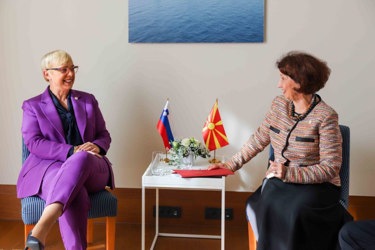 Сиљановска Давкова до словенечката претседателка: Во нашата ситуација неопходни се лидери и земји кои ја разбираат нашата позиција