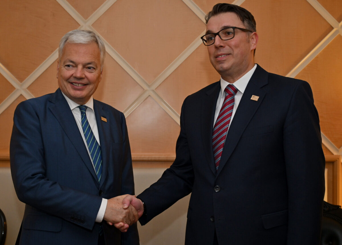 Филков оствари средба со Еврокомесарот за правда Дидие Рејндерс: разговарано за планираните реформи во правосудството