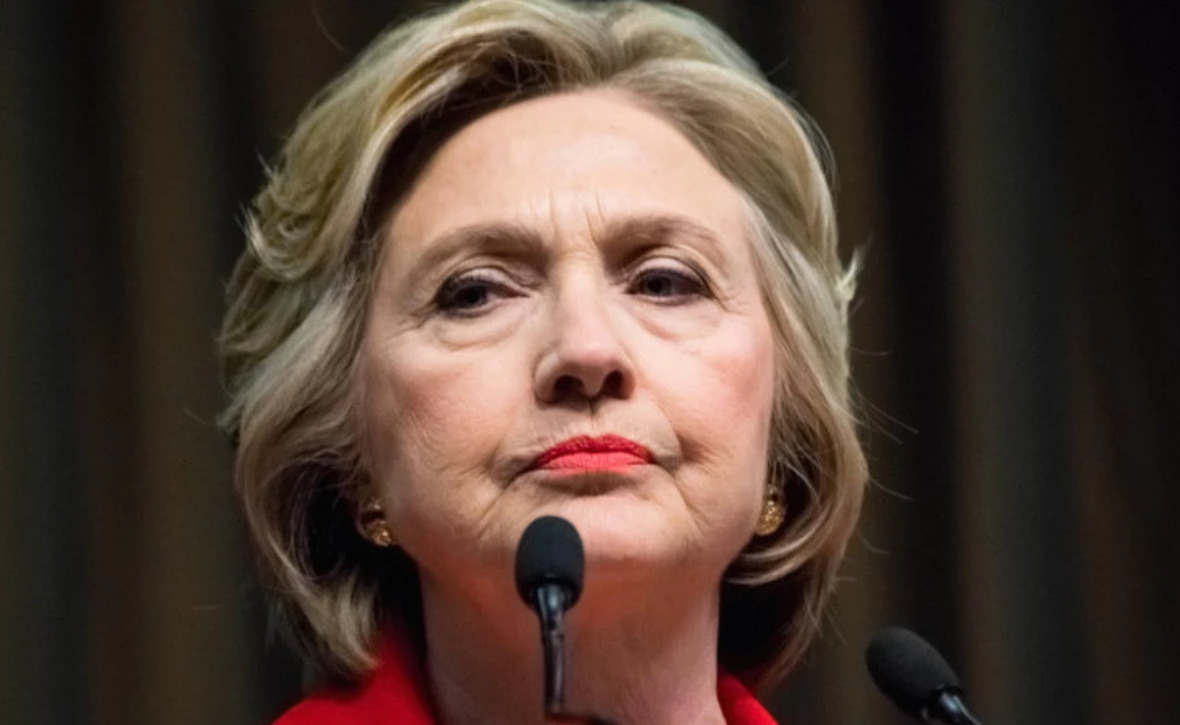 Хилари Клинтон: Трамп ќе се обиде да го повтори нацистичкиот собир во Њујорк од 1939 година