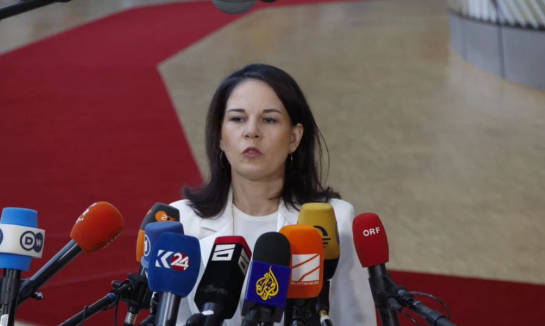 Аналена Бербок: Новата форма на американска поддршка за Украина не претставува промена во стратегијата на Западот