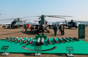 (Видео) Кина денеска ги покажува своите воени авиони, претставен е и новиот невидлив „Ј-35“