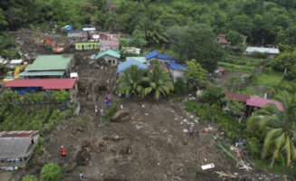 Властите на Филипините наредија евакуација на населението поради наближувањето на тајфун