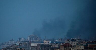 Деветнаесет повредени во ракетен напад врз Израел