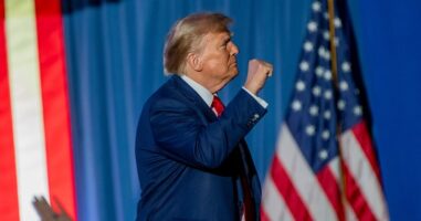 Кина испрати предупредување до Трамп