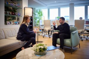 Мецола: 1.000 дена брутална руска инвазија, 1.000 дена терор, страдање и незамисливи загуби, ќе продолжиме да стоиме покрај Украина