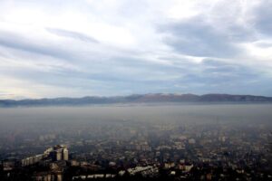 Скопје најзагаден град а власта на ВМРО-ДПМНЕ не презема ништо за загадениот воздух, велат од СДСМ