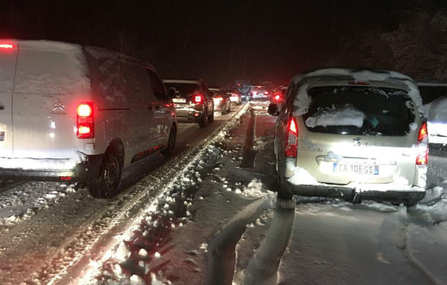 Снежната бура остави без струја околу 33.000 домаќинства во Франција