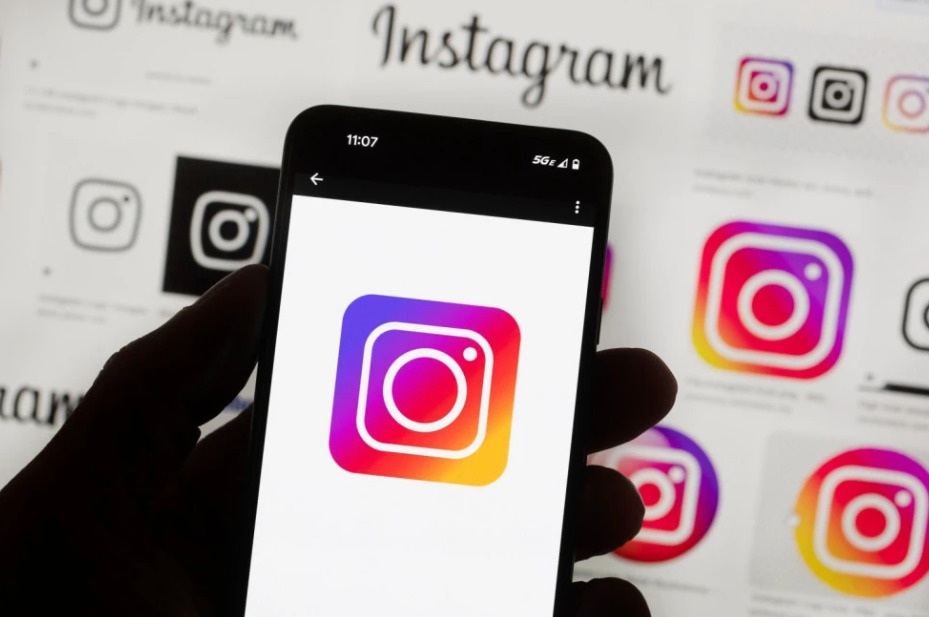 ВИДЕО: Возбудливи AI функции доаѓаат на Instagram