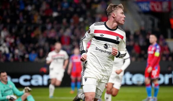 (Видео) Манчестер јунајтед го преживеа киксот на Онана, победи во Плсен