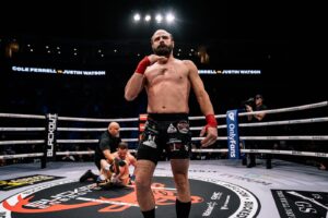 (Видео) Најбрзиот нокаут во историјата – Сè беше готово за 2,9 секунди