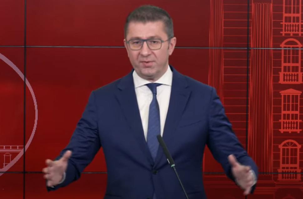За Мицкоски, ДУИ е политички глодач: Знаат дека утре ништо нема да се случи со Законот за јазиците, но ќе излезат и ќе кажат дека поради нивниот притисок, сè е одложено