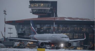 Затворени сите аеродроми во Москва