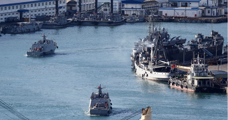 Кина ја распоредува својата најголема поморска флота во регионалните води, Тајван: Тоа е голема закана