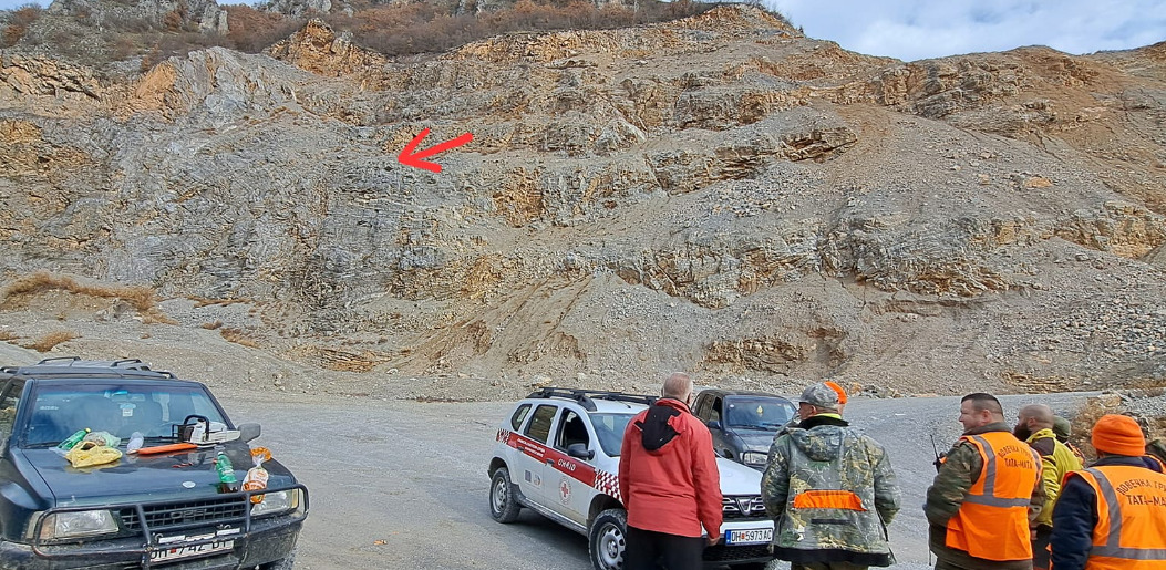 Ловечко куче извадено од провалија од екипа на Планинската спасителна служба во Охрид