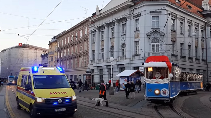 Момче остана без вид поради петарда во Хрватска