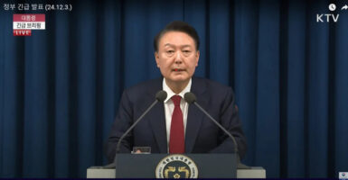 Претседателот на Јужна Кореја најави дека ќе ја укине вонредната состојба