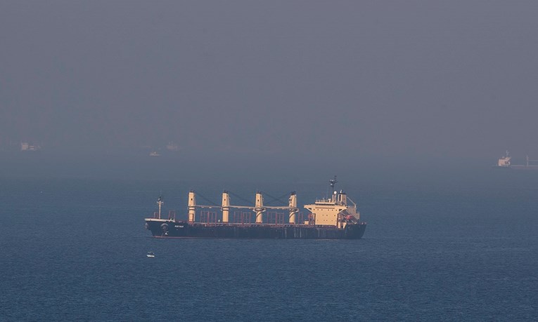 Руски товарен брод потона во Средоземното Море, двајца членови на екипажот исчезнаа