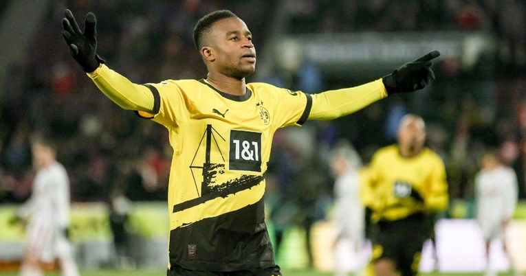 Сериозни обвинувања – „Билд“ тврди дека Мукоко нема 20 туку 24 години