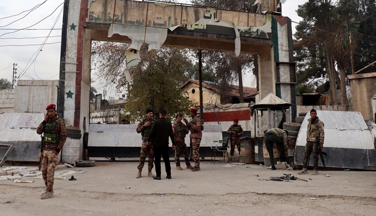 Турција ги нападна Курдите во Сирија, 21 убиен