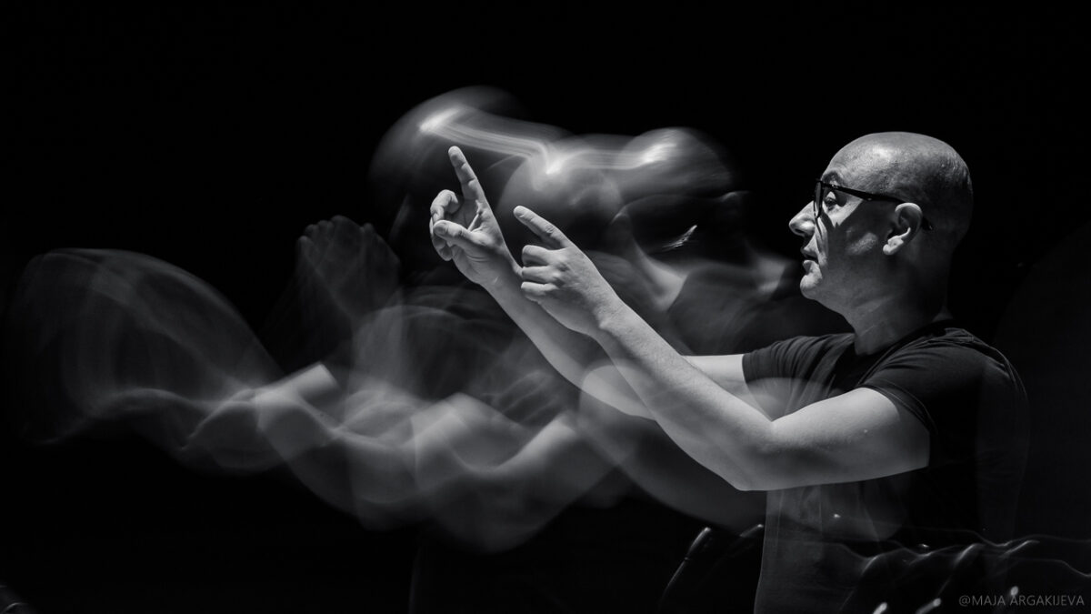 Џијан Емин продолжува со европскиот музички поход: Патување низ епохите, од Бах до електроника со Тристано и Филхармонијата на Луксембург